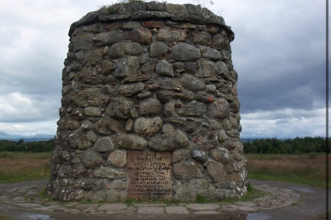 Loch Ness, Culloden, Clava and whisky/gin tour from Inverness. - Inverness time plus the Great Glen gin sampling finale