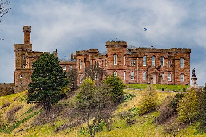 Loch Ness , Outlander , Inverness Castle , Clava and Culloden - Value check: the price, the extra tickets, and what makes it worth it