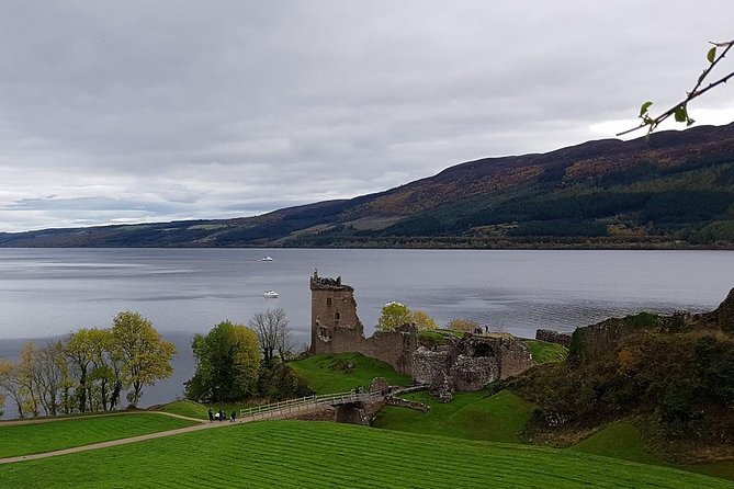 Loch Ness Shore Tour from Invergordon - Cawdor Castle versus Urquhart Castle: pick the day’s main castle mood