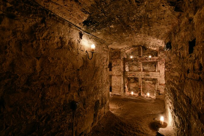 Multi-Sensory Night Walking Tour with Haunted Vaults in Edinburgh - Mercat Cross start: cobblestones, shadows, and getting oriented