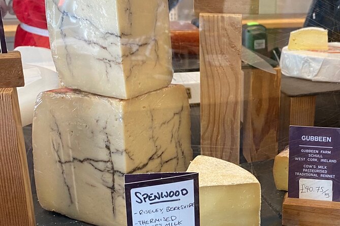 New! Taste of Edinburgh: Local Food Tour in Stockbridge - Hectors Pub: haggis, neeps, tatties, and Irn-Bru