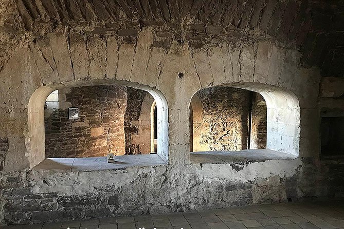 Outlander Blood of my Blood 3 location day tours from Edinburgh - The value question: $767.32 per group, and when it pays off