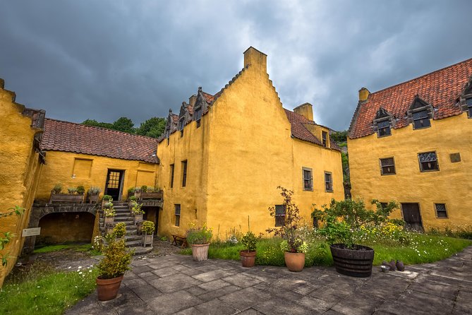 Outlander Film Locations Day Trip from Edinburgh - Culross for Cranesmuir: A Walkable Village Stop With Free Entry