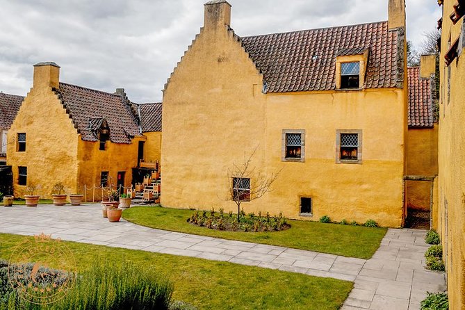 Outlander locations experience, Private Tour in a premium Minivan - Premium minivan comfort: air-conditioning, Wi-Fi, and the practical stuff