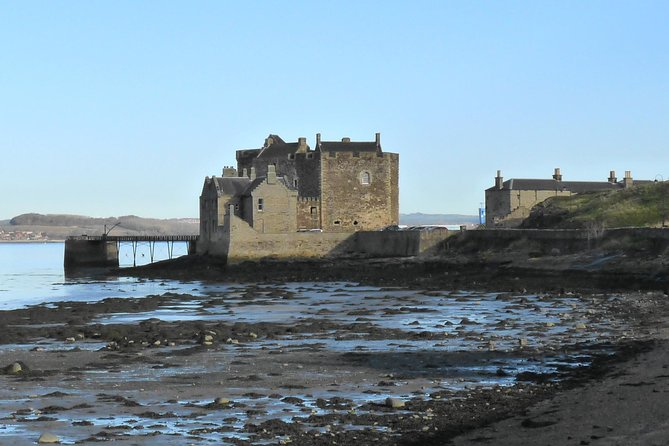 Outlander Special - Stewart’s Tour Style, What Makes It Feel Personal