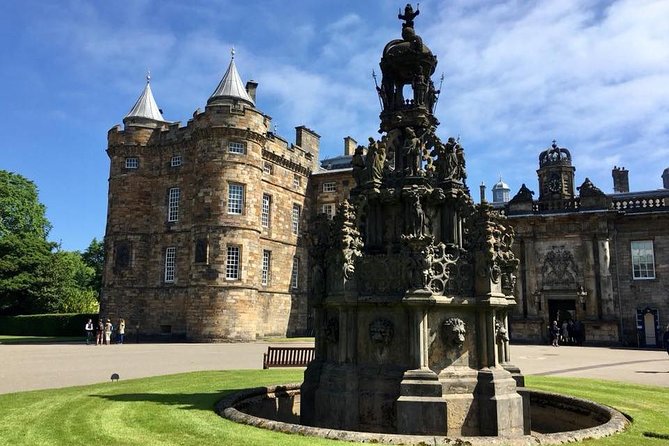 Outlander Walking Tour of Edinburgh's Old Town - Price and group size: how $404.52 can be good value