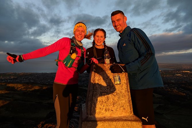 Panoramic Running Tour of Edinburgh - Edinburgh Castle: Royal Mile views plus a fast photo stop