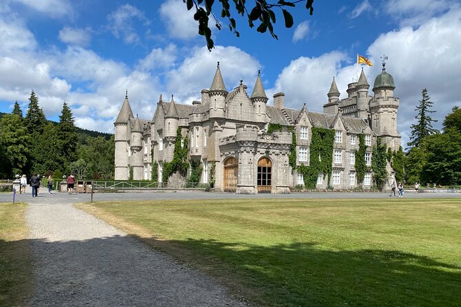 Private Balmoral Glamis Dunnottar Castles Tour from Aberdeen - A 9 to 11 Hour Castle Circuit From Aberdeen