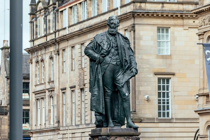 Private City Kickstart Tour: Edinburgh - Price and value: is $92.93 per person a good deal?