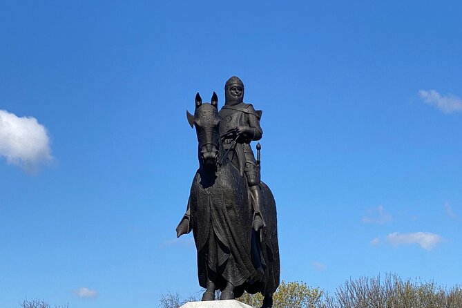 Private Day Trip to Stirling Castle, Kelpies and Rosslyn Chapel - Stirling Castle and the William Wallace monument: the day’s main event