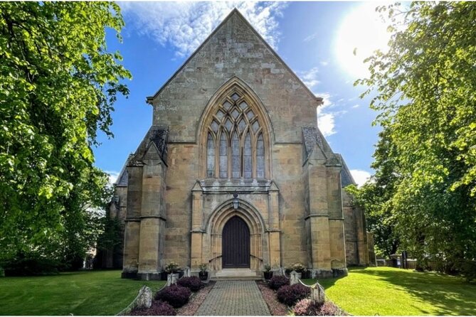 Private Driving tour from Invergordon Port to Dunrobin Castle - Dornoch Cathedral, lunch, and the Dornoch Firth viewpoints