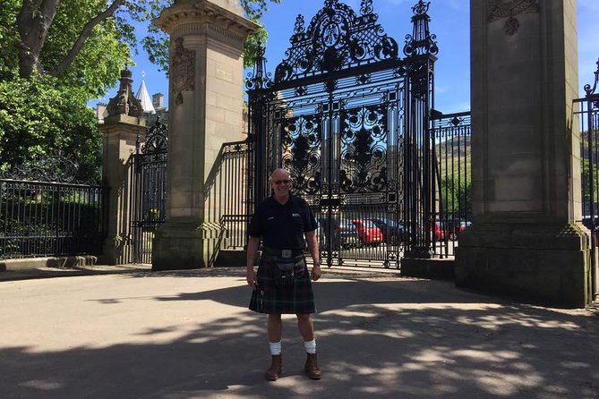 Private Edinburgh City Tour - Castle Silhouette, Royal Mile Stories, and the Scott Connection