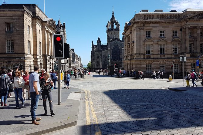 Private Edinburgh City Tour - Edinburgh Old Town: Royal Mile Medieaval Layers