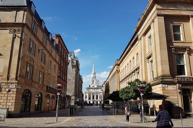 Private Glasgow Arrival Transfer - Airport to Hotel / Accommodation - Glasgow Airport to central hotels, without the first-day stress