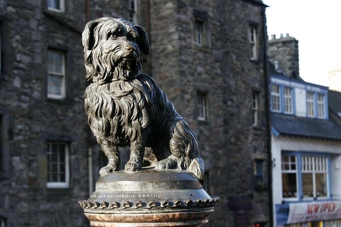 Private Greyfriars Kirkyard history tour - Key highlights you will feel right away