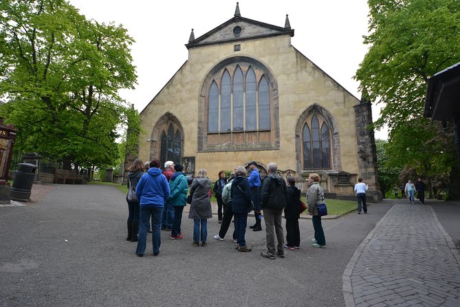 Private Greyfriars Kirkyard history tour - The private guide factor: Robert’s style and why it works