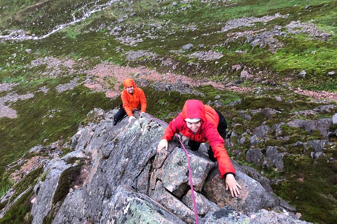 Private Guided Ridge Scrambling Experience in the Cairngorms - What You Need to Bring: Shoes, Layers, and Lunch
