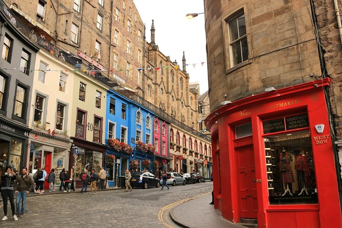 Private Half Day Tour of Edinburgh in a Black Cab - How much you pay, and what value looks like here