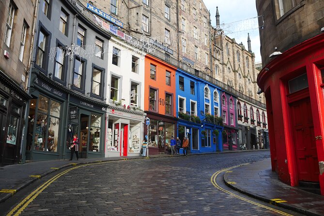 Private one hour Harry Potter walking tour - Stop 1: Greyfriars Kirkyard gravestones and the Hogwarts School connection