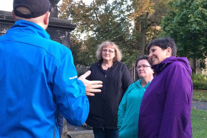 Private Royal Mile walking tour - Discover the history of our most famous street - Closes and wynds: why the small streets matter