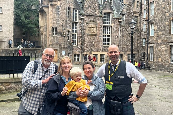 Private Royal Mile walking tour - Discover the history of our most famous street - Meeting at Dynamic Earth and planning your route