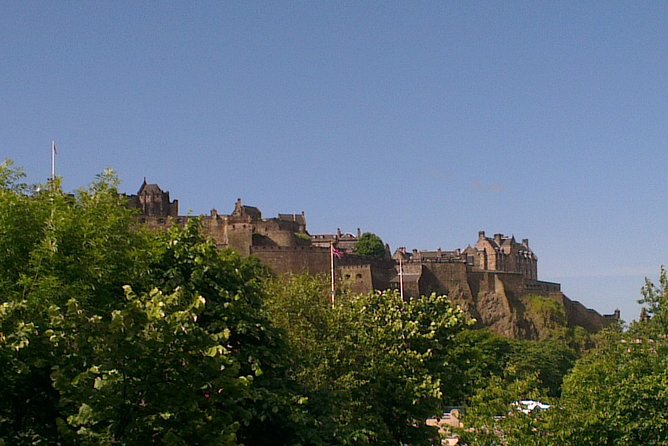 Private Walk: Edinburgh Old Town and New Town - How to get the most from the walk, even when Edinburgh weather plays games
