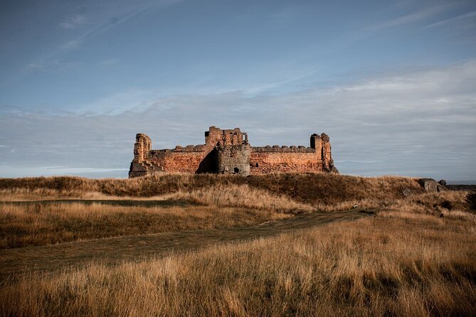 Puffin Boat Trip & Tantallon Castle Day Trip from Edinburgh - How the guide and small group shape the whole day