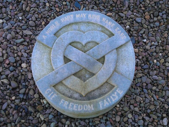 Rosslyn Chapel and Hadrian's Wall Small Group Tour from Edinburgh - Melrose Abbey: where lunch meets real emotion