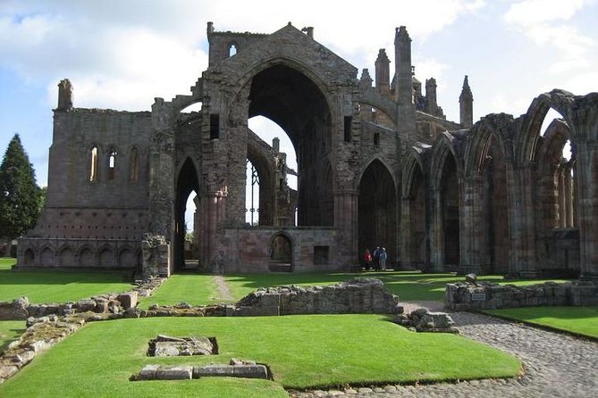 Rosslyn Chapel and Scottish Borders Small-Group Day Tour from Edinburgh - The 16-Seat Mercedes Mini-Coach Experience (Why It Matters)