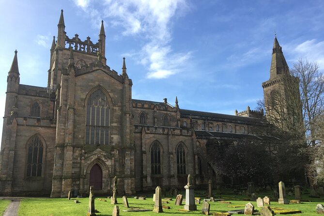 Rosslyn Chapel, Dunfermline Abbey and Stirling Castle Day Tour - Stop 2: Stirling Castle, Stairs, and Royal Views