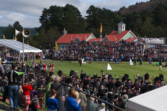 Round-Trip Transportation to the Braemar Highland Games from Edinburgh - The Fun Stuff: Tug-of-War, Wrestling, and Hammer Throwing