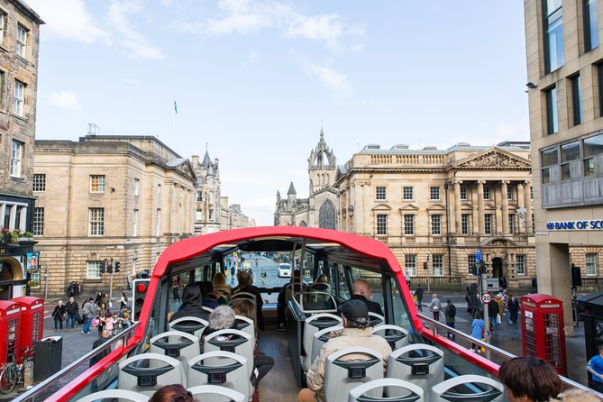 Royal Edinburgh Ticket - Hop-On Hop-Off and Attraction Admissions - Edinburgh Castle with your timed admission: using the Lawnmarket stop