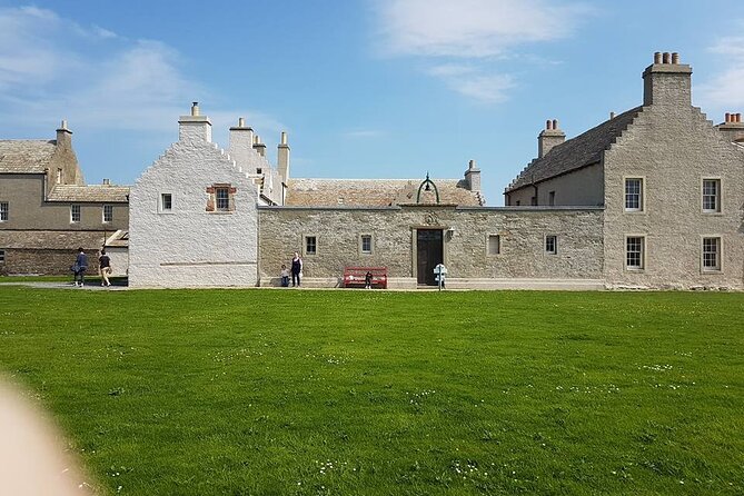 Scapa Tours - Ring of Brodgar, the big circle with UNESCO energy