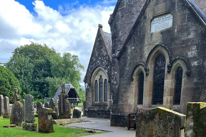 Scottish Highlands- One day Tour - Stop 2: Kilmahog Highland cows, the photo stop that works