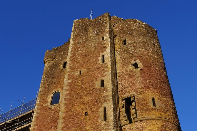 Scottish Whisky and Castles small group tours from Edinburgh - What the included guide time actually gives you
