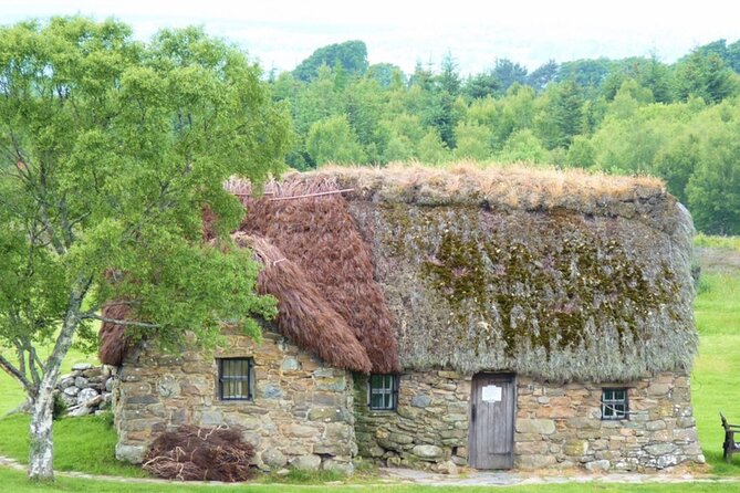 Secret Loch Ness, Inverness Castle visit, Culloden, Clava Cairns - Transportation, comfort, and why timing from a port matters