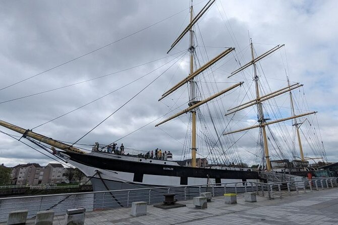 Shore Excursion from Greenock: Glasgow, Kelpies, Falkirk Wheel - From Cruise Pickup to a Full Day of Glasgow Icons