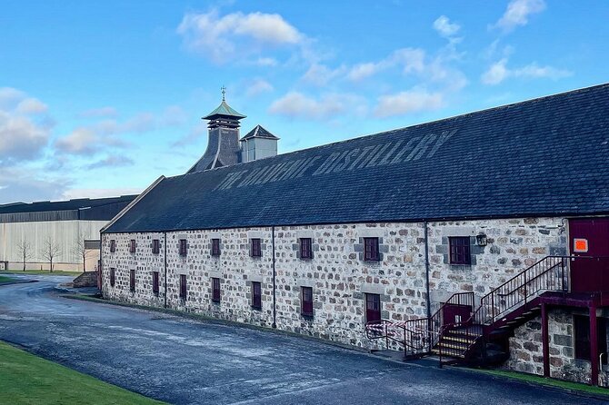 Speyside Whisky Tour - Distillery tours, tastings, and the cooperage detour