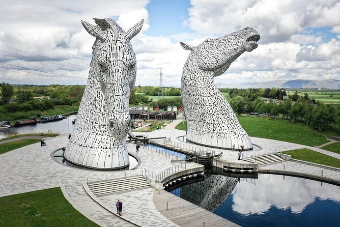 Stirling Castle and Best of Falkirk Private Shore Ex Edinburgh - Falkirk Wheel rotating boat lift: the canal engineering moment worth planning