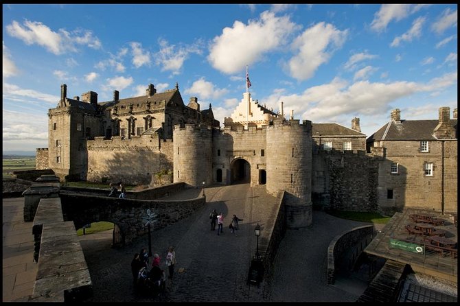 Stirling Castle and the Secrets of the Old Town Private Tour - Argyll’s Lodging and the power behind the stone