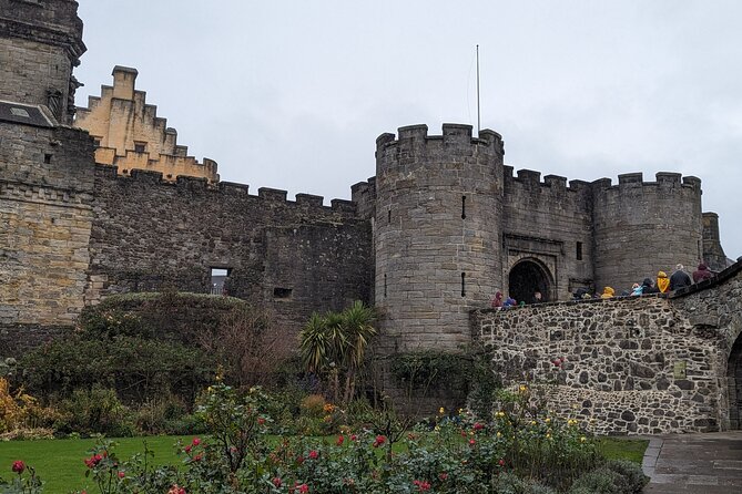 Stirling Castle, Lindores Distillery and St Andrews private tour - Forth Bridge drive-by: the UNESCO moment before you hit the medieval sites