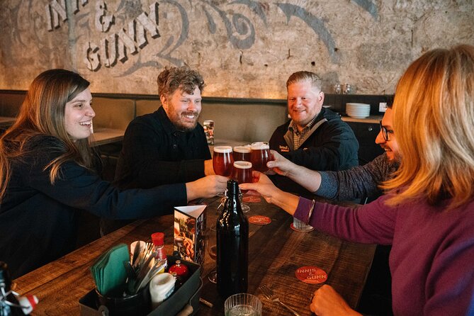 Taste & Tour: Edinburgh Food Tour with Drinks - Grassmarket to Victoria Street: Your First Local Tastes and Castle Clues