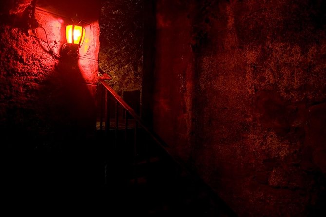 Terror Walking Tour in Edinburgh - The 75 Minutes of Old Town Walking, with a Dark Story Thread