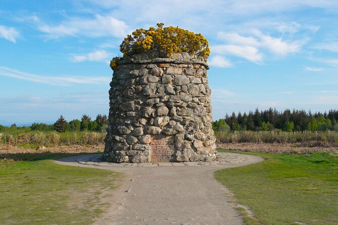 The Absolute Must See Attractions In Inverness - A Private Inverness Day With Comfortable Pick Up and Real Route Planning