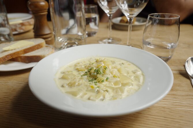 The Best Food Tour in Edinburgh - Princes Street to a secret restaurant: how this tour really works
