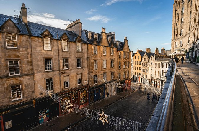 Thirsty for Edinburgh: Scotlands Best Historical Pub Tour - Stop 3: Royal Mile, Hangman Legends, and a Haunted-Pub Finale