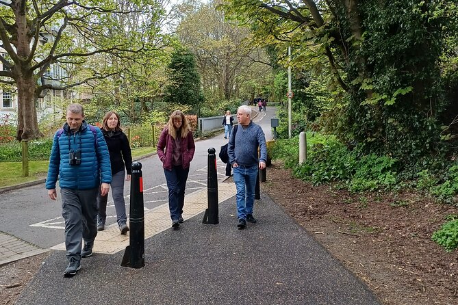 Walking Wildlife History Tour in Edinburgh - A 3 to 5 hour Edinburgh walk that mixes wildlife and place stories