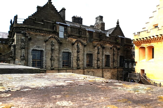 Wallace monument, Stirling Castle, Linlithgow Palace Private Tour - Price and value: what your group pays, plus what you should budget