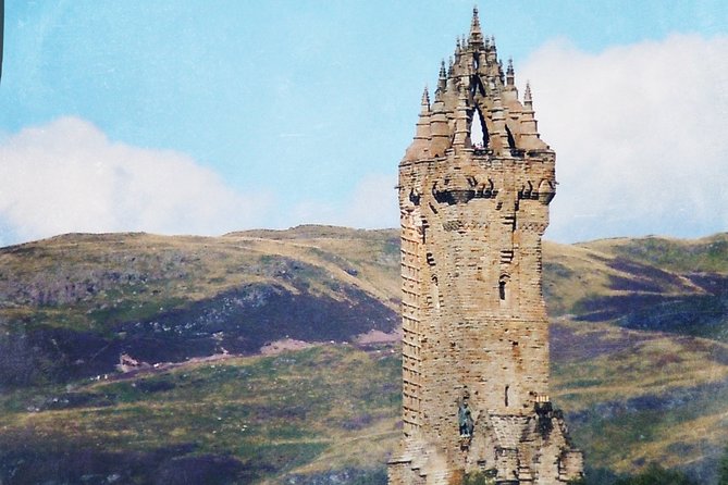 Warriors & Wilderness: Braveheart & Stirlingshire Day Trip - The Kelpies and The Helix: A Short, Free Breather by the River
