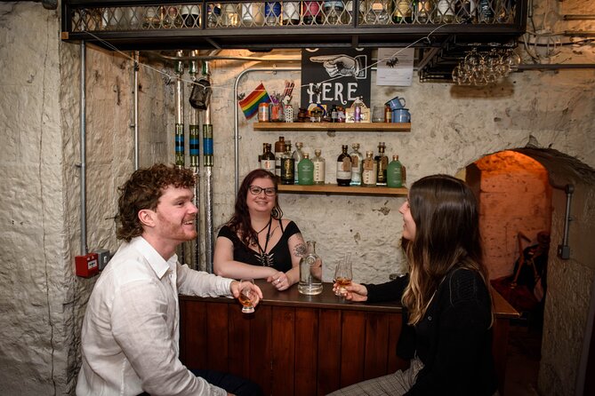 Wee Dram: Edinburgh's underground tour with whisky or gin | 60min - Lost Close: the Edinburgh street-level stories you can feel